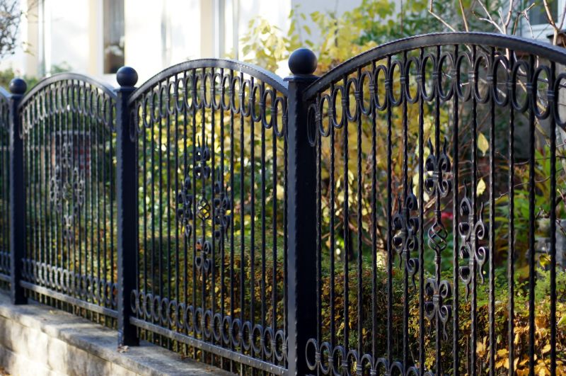 Metal Fence Construction in South Houston, TX