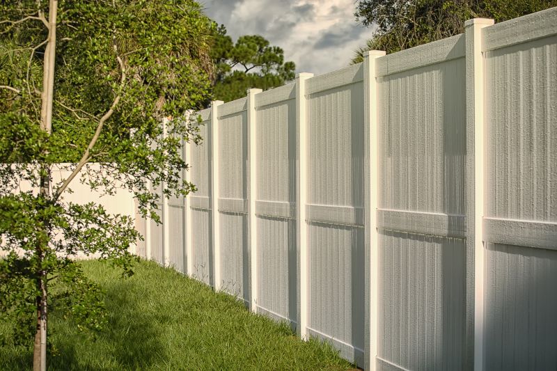 Vinyl Fence Replacement in St Louis, MO